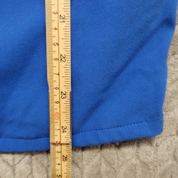 FIGS Technical Scrubs Top Womens XS Solid Blue Casma 3-pocket Scrub Top FW1100 - Picture 5 of 10